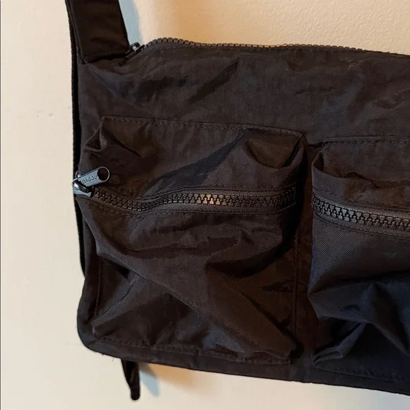 Baggu Medium Cargo Crossbody - Black - Picture 6 of 10